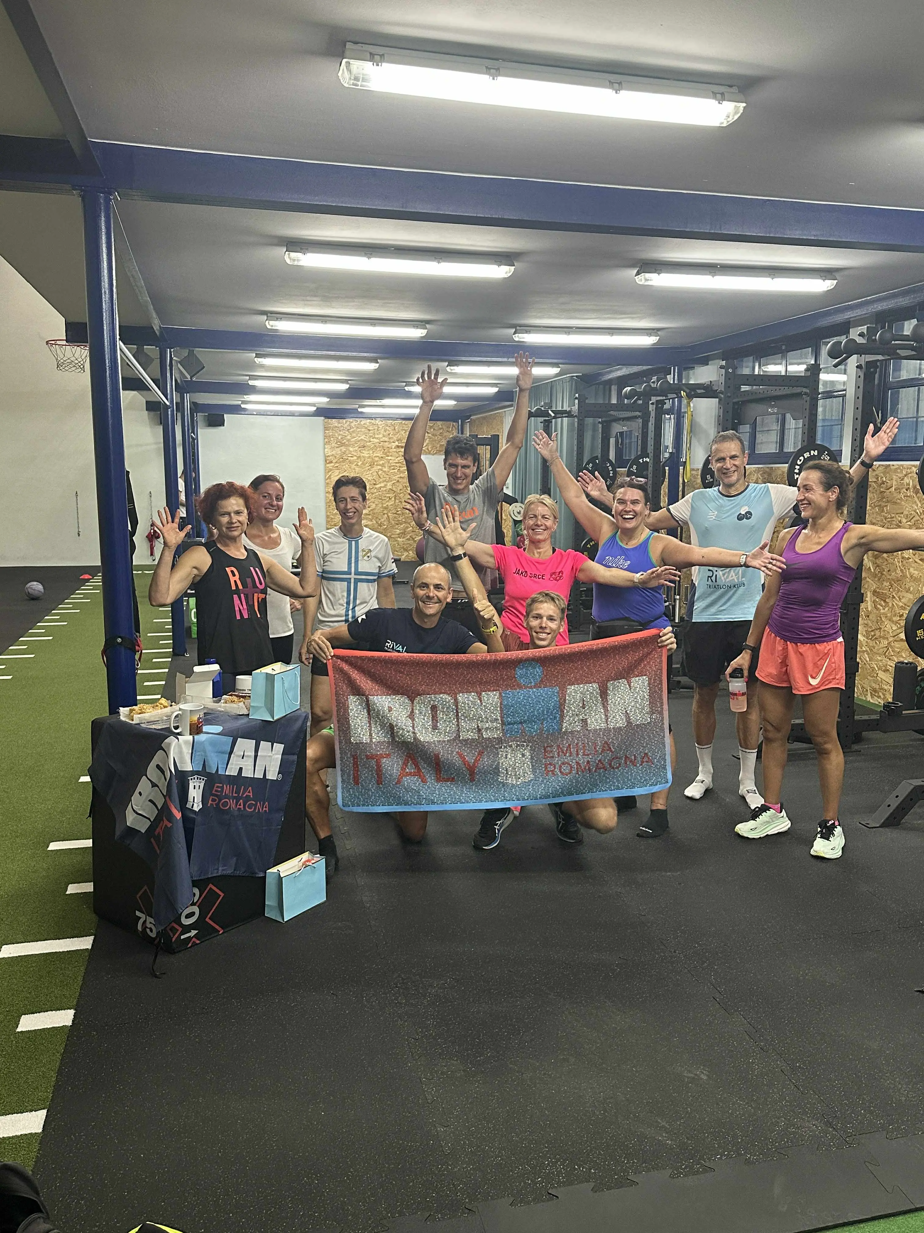 Slika rekreativaca u grupnom treningu u Hala centru